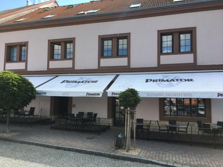 Hotel Kralovsky Dvur Hořice Extérieur photo